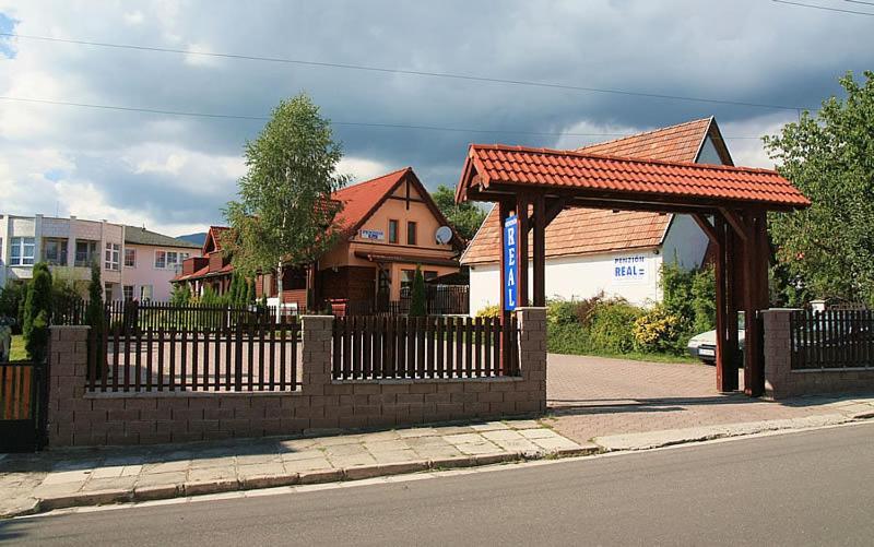 Penzion Real Žiar Exterior foto